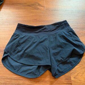 Lululemon speed Up Low-Rise Lined Short 2.5" In navy